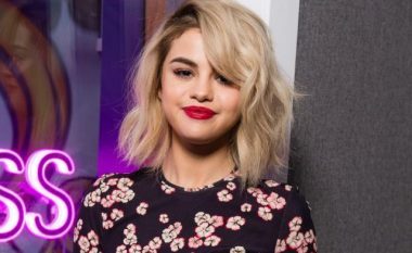 Selena Gomez vjen me një stil të ri të flokëve