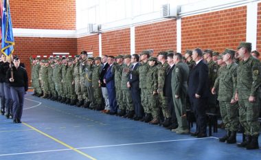 Mbahet ceremonia e ndërrimit të komandës së Forcave Tokësore të FSK-së