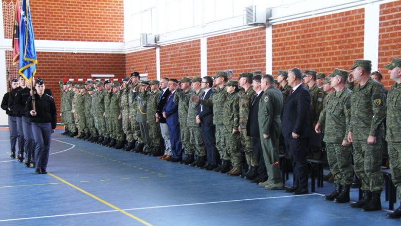 Mbahet ceremonia e ndërrimit të komandës së Forcave Tokësore të FSK-së