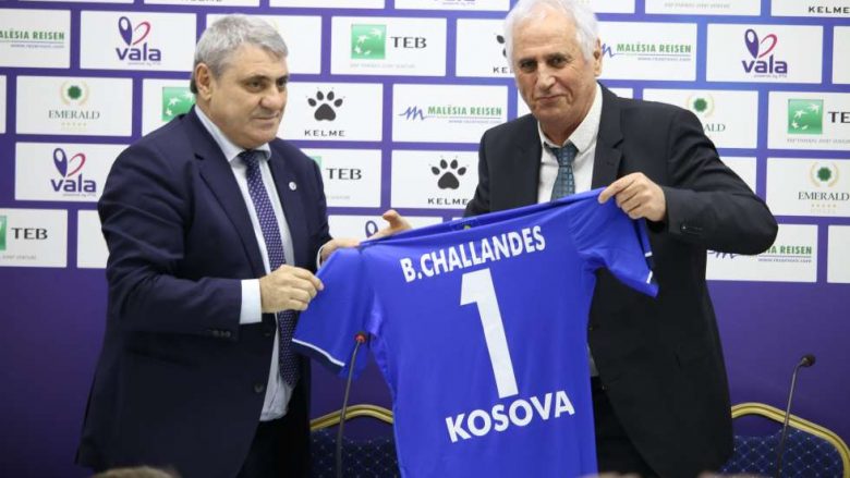 Bernard Challandes flet për mediat zvicerane: Puna e re me Kosovën, lojtarët shqiptarë në Zvicër, Kupa e Kombeve dhe objektivat