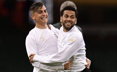 Dani Alves lobon që Paulo Dybala të transferohet te PSG-ja