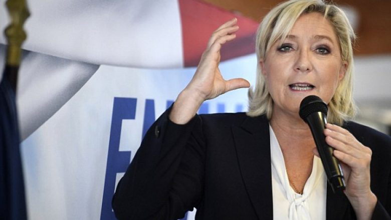 Marine Le Pen rrezikon të dënohet me burg për shpërndarjen e imazheve të ISIS-it (Foto)