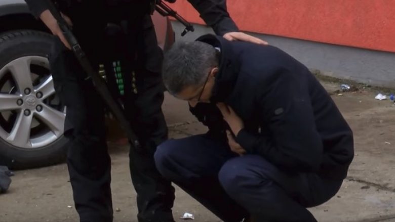 Arrestimi i Gjuriqit, ministri Rikallo nuk ndjehet mirë – momenti kur policia e Kosovës i ofron ndihmë (Video)