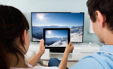 TV dhe interneti: Prodhimi sintetik i realitetit
