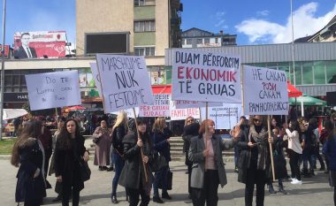 Aktivitete të ndryshme dhe një marshim në Tetovë për Ditën e gruas – 8 marsi (Foto)