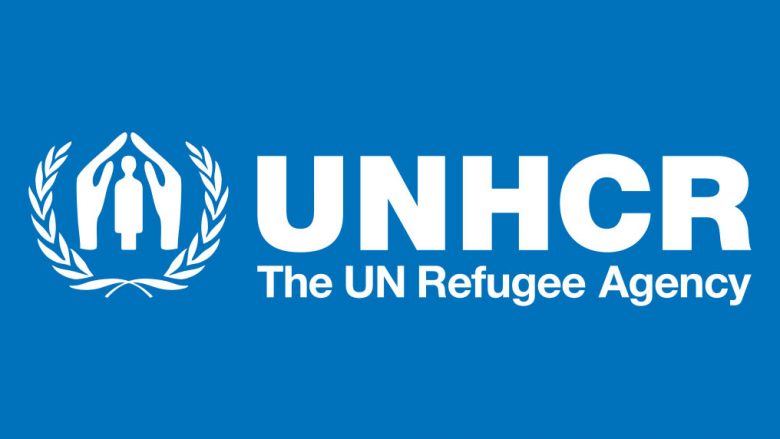 UNHCR-ja ndihmon Entin për Librat Amë, me pajisje kompjuterike