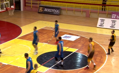 Valdet Grapci i rikthehet basketbollit në moshën 44-vjeçare për ta ndihmuar Pejën (Video)