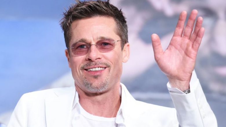 Brad Pitt po jeton momentet më të mira të jetës pas ndarjes nga Angelina Jolie