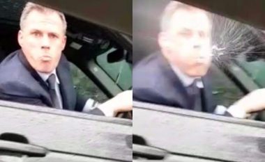 Mediumi i madh anglez e pezullon Carragherin nga puna pasi e pështyu nga vetura një vajzë 14-vjeçare (Foto/Video)