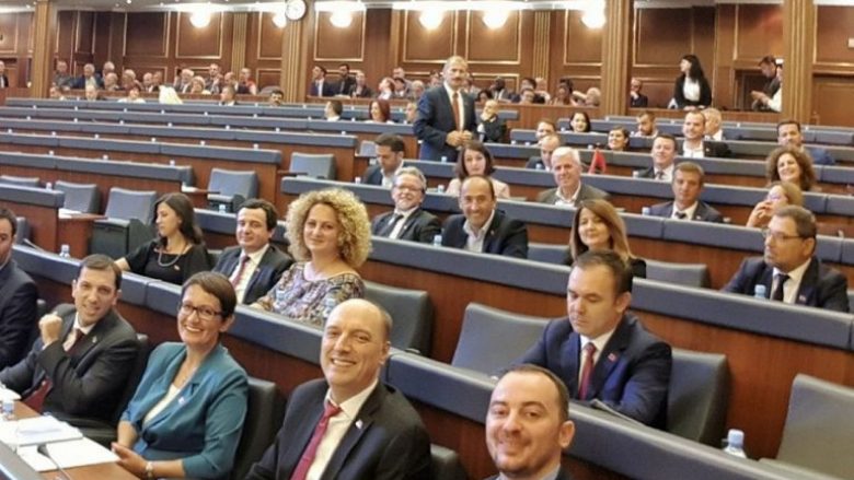 Grupi i Deputetëve të Pavarur i kërkon interpelancë Haradinajt për marrëveshjen me “Contour Global”