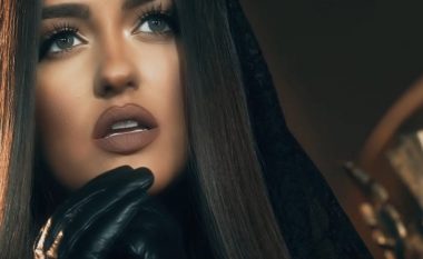 Enca Haxhia publikon klipin ri “Dua”, vjen me skena ‘të nxehta’