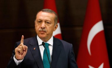 Erdogan ‘kërcënon’ Greqinë: Kujtoni historinë, nëse nuk e dini ose mbani mend, shkoni e pyesni gjyshërit e baballarët