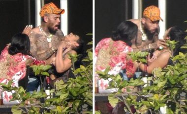 Chris Brown fotografohet duke kapur për fyti një femër, nëntë vite pasi është akuzuar për rrahjen e Rihannës