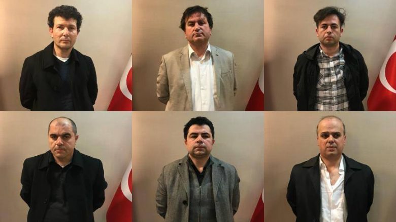 “Gjashtë turqit e deportuar i pret burgimi i përjetshëm dhe tortura në Turqi”