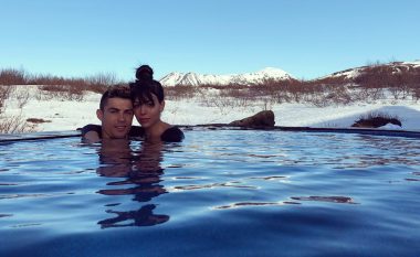 E dashura e Ronaldos, Georgina Rodriguez për herë të parë në bikini pasi u bë nënë