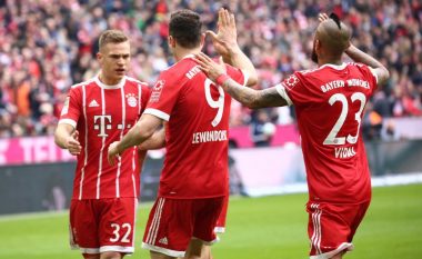 Bayerni shkatërron Hamburugun, Lewandowski shënon het-trik