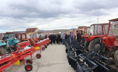 Gjilani shpërndan mekanizma bujqësor për 100 fermerë