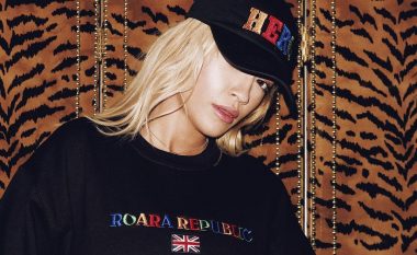 Rita Ora së shpejti me koleksion të ri të veshjeve “Roara Republic”