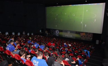 Atmosferë e jashtëzakonshme në Cineplexx për ndeshjen Barcelona-Chelsea