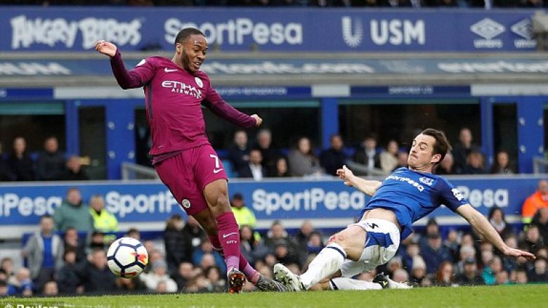 City dorëzohet para kërkesave të Sterling, kampionët pranojnë rritjen e ndjeshme të pagës së anglezit