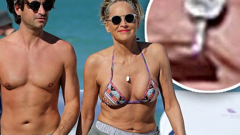 Sharon Stone spekulohet se është martuar me të dashurin 19 vjet më të ri