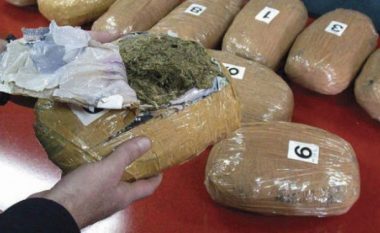 Policia konfiskon 8 kilogramë drogë në Fushë Kosovë