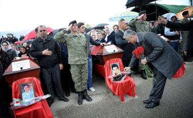 Thaçi: Muaji mars gjithmonë na kujton luftën e drejtë, por edhe ditët e rënda