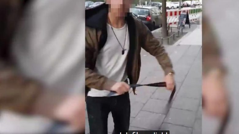 Në Berlinin sulmohen dy hebrenj, njërin e rrahin me rrip (Video)