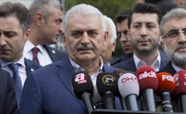 Turqia thirrje Greqisë të ekstradojë pjesëtarët e FETO-s