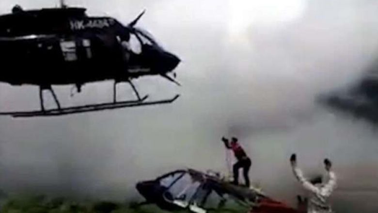Helika e helikopterit godet për vdekje burrin që i kishte shpëtuar rrëzimit të helikopterit të parë (Video, +18)