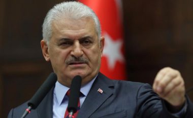 Kryeministri turk: SHBA-të e Rusia “po grinden si kapadai”