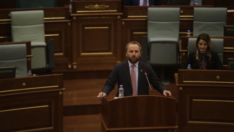 Tahiri: Vitin e kaluar nga Kosova u deportuan 344 persona, nuk është pyetur as presidenti e as kryeministri