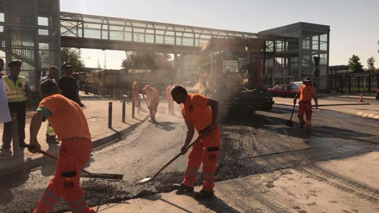 Asfaltohet pjesa e tjetër e rrugës “Fehmi Lladrovci”