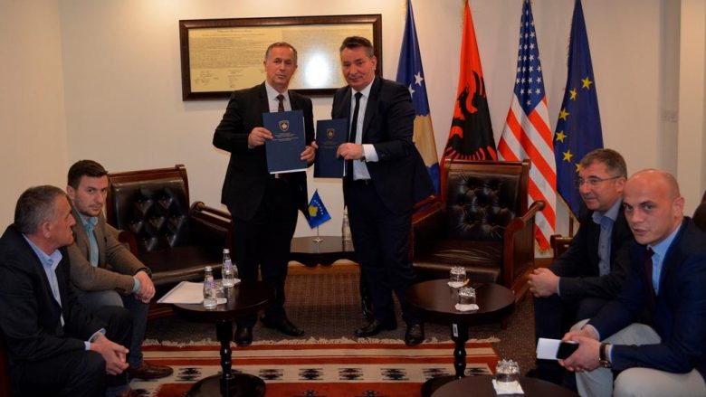 Lekaj dhe Begaj, nënshkruan marrëveshje për financimin e disa projekteve në Malishevë