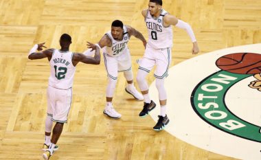 Boston Celtics kalon tutje, kampioni në fuqi tregon dhëmbët përballë Pelicans