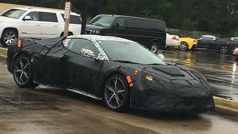 Chevrolet konfirmon ardhjen e modelit të ri Corvette, me motor në mes (Foto)