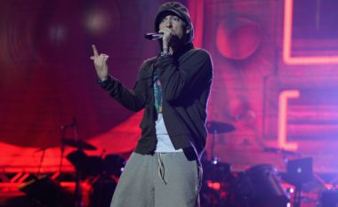Eminem feston përvjetorin e dhjetë pa alkool dhe drogë
