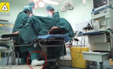 Mjekja kirurge e përkushtuar kreu operim prej pesë orësh, megjithëse e kishte këmbën e thyer (Foto)