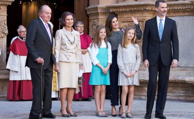 Skenë e sikletshme në familjen mbretërore në Spanjë, mbretëresha Letizia mundohet të mënjanojë vjehrrën