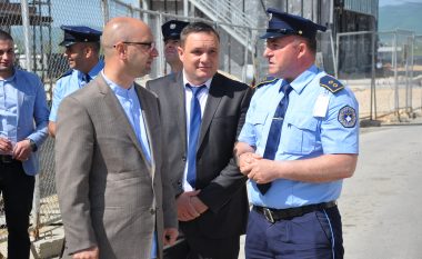Zëvendësministri Shkodra vizitoi pikën e kalimit kufitar në Merdare