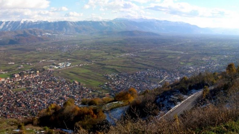 Fushat e Pollogut të mbushur me deponi të egra (Video)