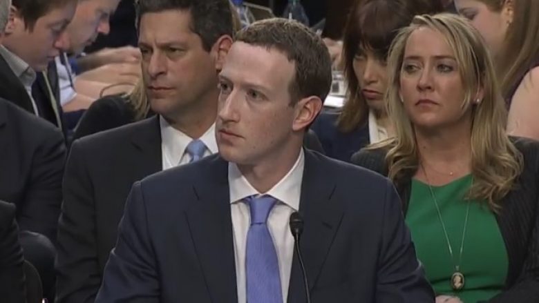 Zuckerberg pranon gabimin, shefi i Facebook në situatë të vështirë përpara Kongresit (Video)