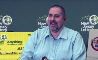 Iu deshën vetëm një vit në New Jersey për të fituar lotarinë 533 milionë dollarëshe (Video)