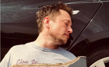 Shakaja e 1 Prillit në lidhje me Tesla-n, Elon Muskut mund t’i kushtojë shumë para! (Foto)