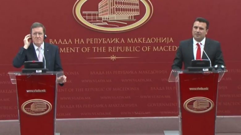 Zaev dhe Robertson promovojnë grupin “Ohri”, që do të jetë këshillues i Maqedonisë (Video)