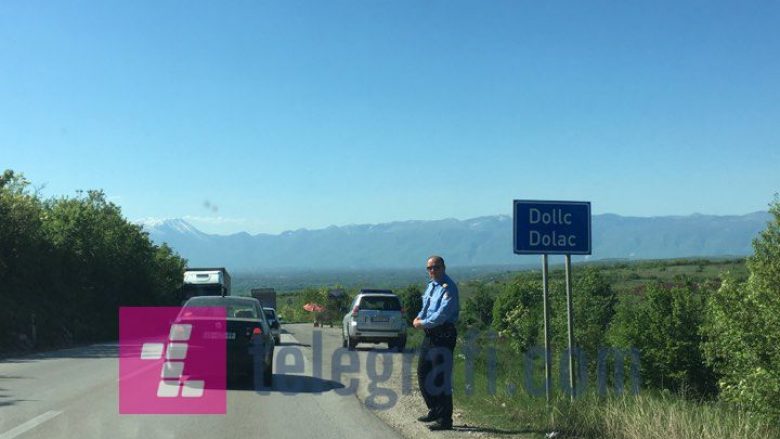 Aksident në rrugën Prishtinë-Pejë, rrokulliset vetura (Foto)