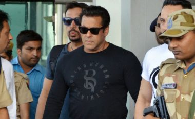Aktori i njohur indian Salman Khan dënohet me pesë vite burg sepse vrau dy antilopë
