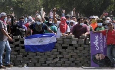 Një gazetar vritet derisa po raportonte live për protestat në Nikaragua