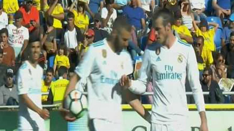 Benzema nuk e lejoi Balen ta gjuajë penalltinë e parë, por e la ta merrte të dytën