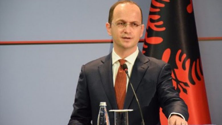 Bushati: Koha e mbetur për të bindur Gjermaninë e Francën